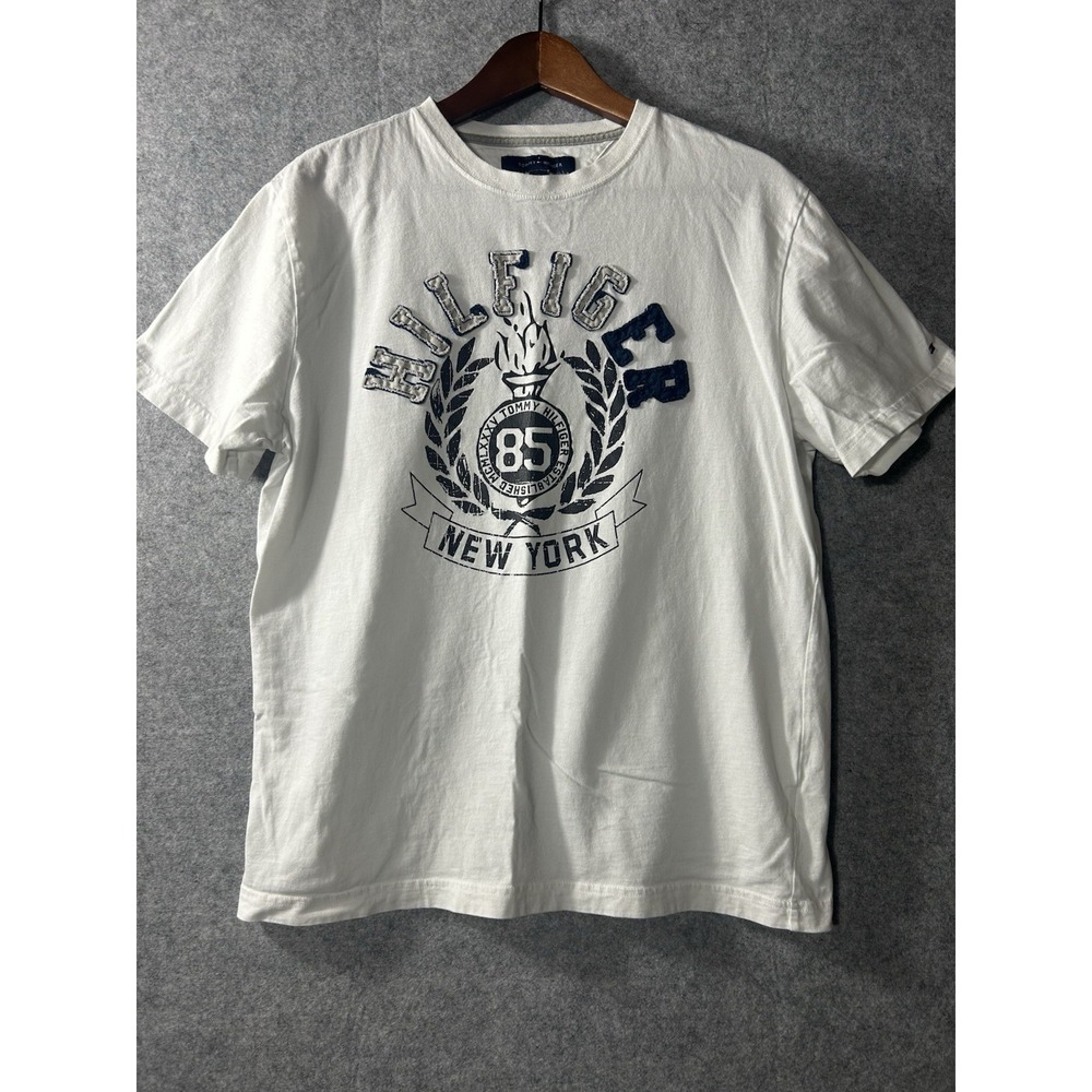 90s Y2K Tommy Hilfilger MED White Short Sleeve Tee Shirt Appliqué Crest Logo VTG